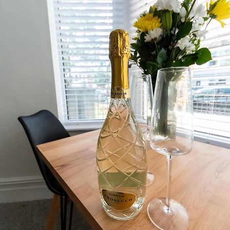 Bay City Studio Apartments By Staying-Away Cardiff Ngoại thất bức ảnh